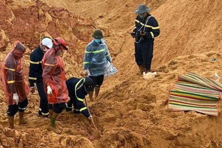 Tìm được thi thể thứ ba trong vụ 4 công nhân bị núi cát vùi lấp ở Bình Thuận