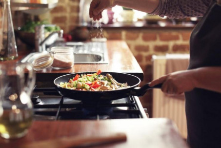 3 thói quen nấu ăn có thể làm tăng nguy cơ ung thư