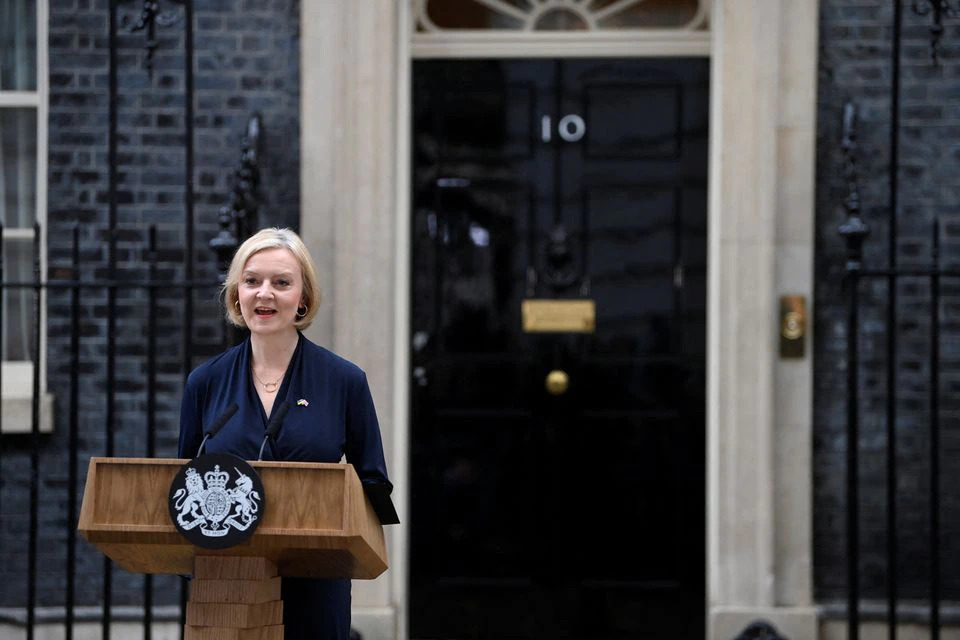 Nữ Thủ tướng Anh Liz Truss tuyên bố từ chức (ảnh: Reuters)