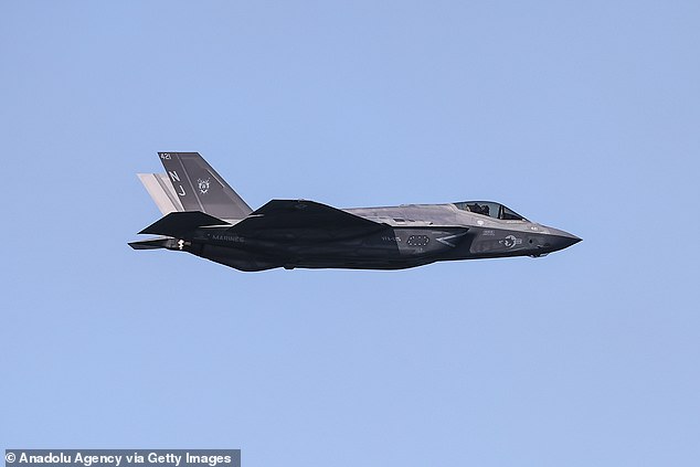 Một tiêm kích tàng hình F-35 của Mỹ.