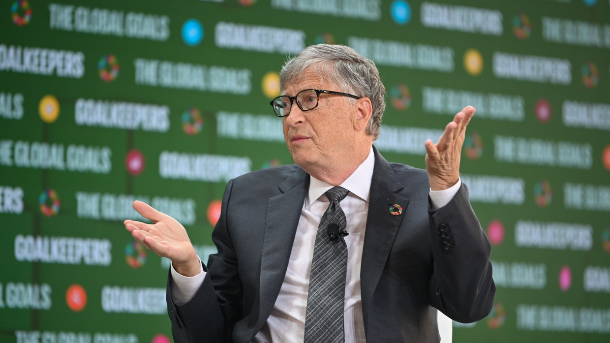 Tỷ phú Bill Gates hiện đang tích cực đầu tư vào nông nghiệp và công nghệ năng lượng tái tạo.