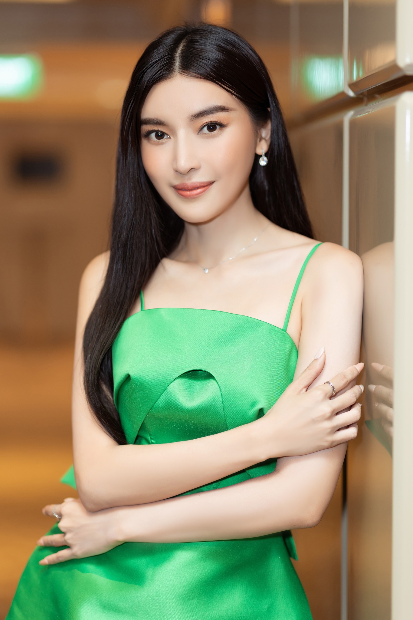 Lily Chen: “Tôi hạnh phúc khi được đóng chung với thần tượng là anh Thái Hoà” - 6