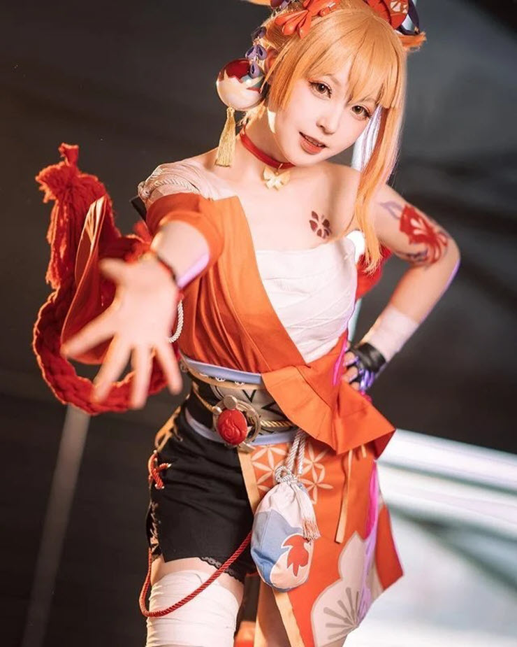 Cosplay nhân vật Yoimiya của game Genshin Impact, hot girl Trung Quốc “đốn tim” game thủ - 11