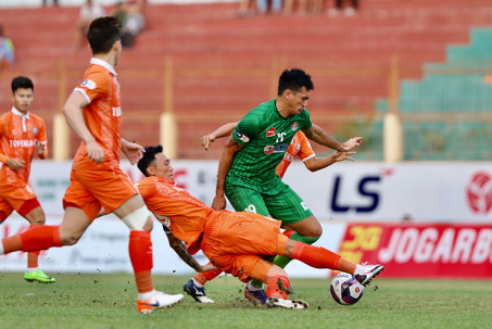 Trực tiếp bóng đá Bình Định - Sài Gòn: Không có bàn thắng tiếp theo (Vòng 21 V-League) (Hết giờ)