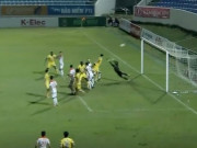 Bóng đá - Video bóng đá Đà Nẵng - HAGL: Tiếc nuối xà ngang, nối dài khủng hoảng (Vòng 21 V-League)