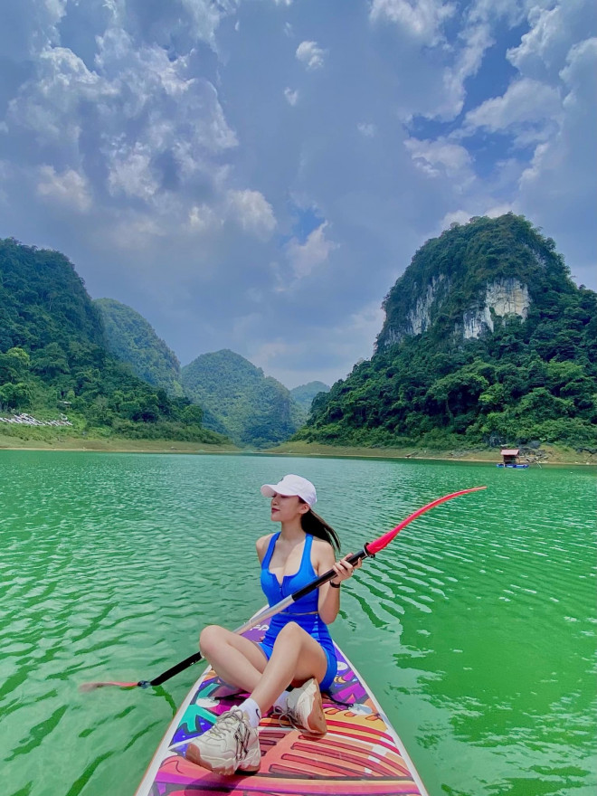 Chèo thuyền trên hồ Thang Hen ngắm cảnh thần tiên - 6