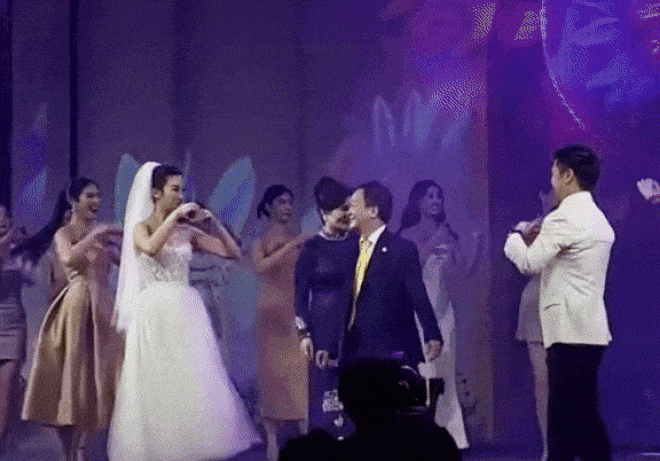 Clip Bầu Hiển nhảy trong đám cưới Đỗ Mỹ Linh hút 2 triệu lượt xem - 1