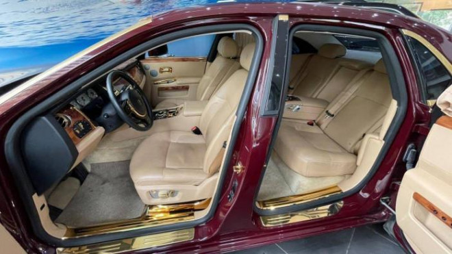 Rolls-Royce Ghost mạ vàng của ông Trịnh Văn Quyết ế ẩm, phải đấu giá lại - 3