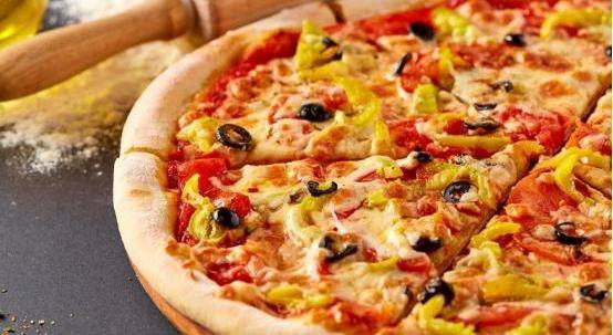 4 sai lầm khi làm bánh pizza tại nhà khiến món ăn chẳng thể thành công - 3