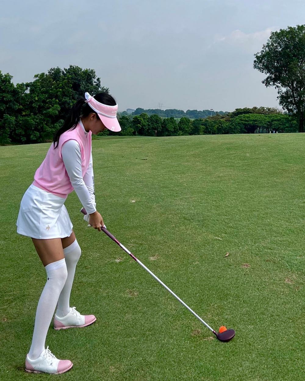 Ngoài phương pháp giảm cân bằng máy móc hiện đại thì chơi golf giảm cân cũng là lựa chọn của số ít vì chi phí cao.&nbsp;