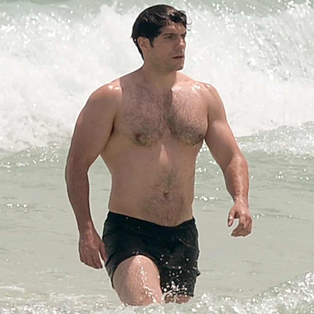 Henry Cavill's muscular body makes him suitable for the role of Superman.