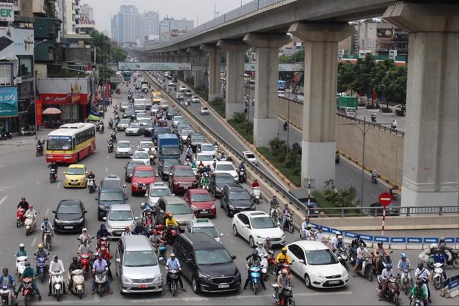 Hà Nội xây dựng đề án thu phí xe vào nội đô: Yêu cầu lấy ý kiến rộng rãi đối tượng bị tác động - 1