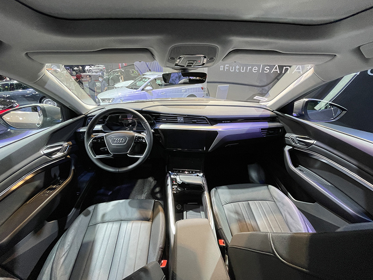 SUV thuần điện Audi e-tron trình làng tại VMS 2022 - 12