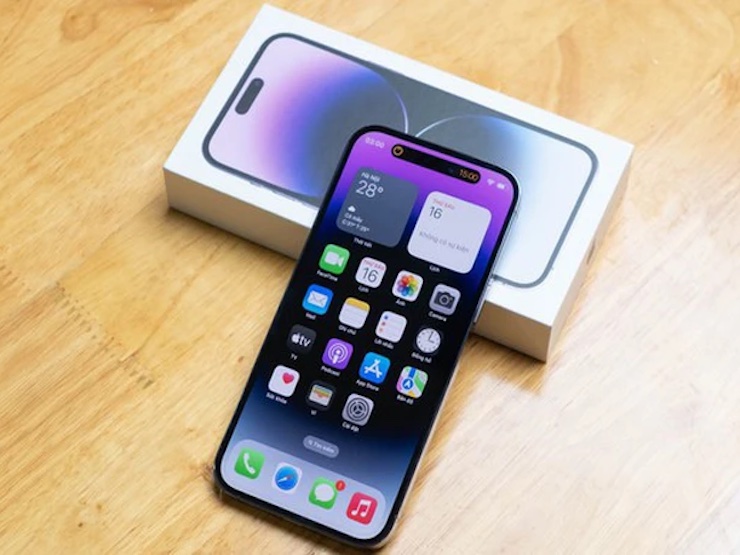 iPhone 14 và iPhone 14 Plus giảm giá sâu sau chục ngày lên kệ tại Việt Nam