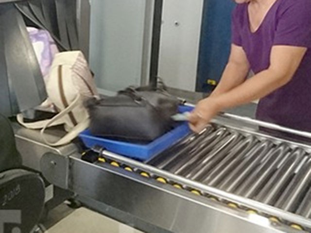 Cấm bay 1 năm với hành khách gây rối, ”cầm nhầm đồ” trong sân bay