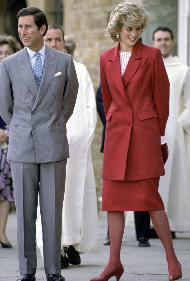 Phong cách thời trang tinh tế của Công nương Diana vẫn tạo nguồn cảm hứng đến tận ngày nay - 6