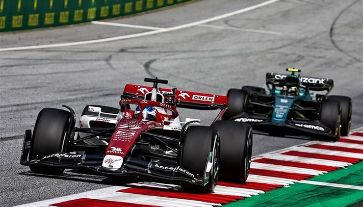 Vettel cùng Aston Martin “phả hơi nóng sau gáy” Alfa Romeo