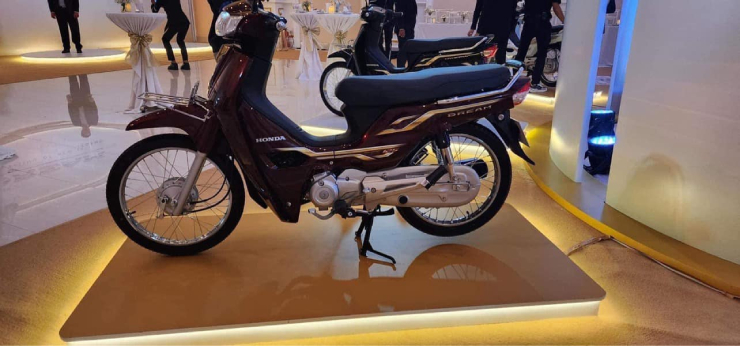 NÓNG: Lộ ảnh huyền thoại mới 2023 Honda Dream 125 - 5