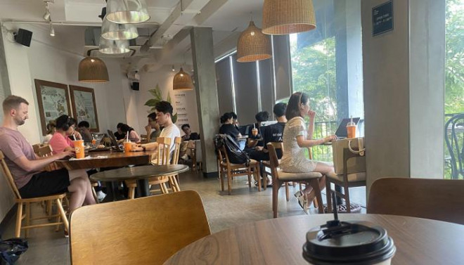 Chuyện gì đang xảy ra với The Coffee House? - 1