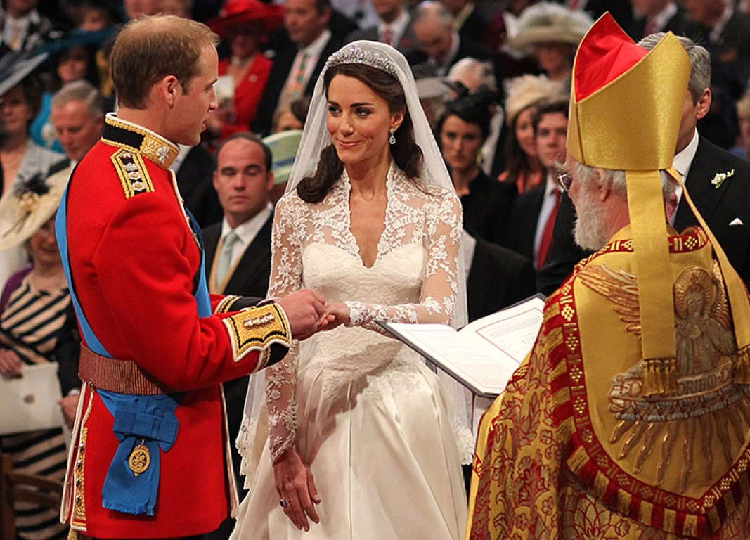 Triển lãm váy cưới của Công nương Kate Middleton