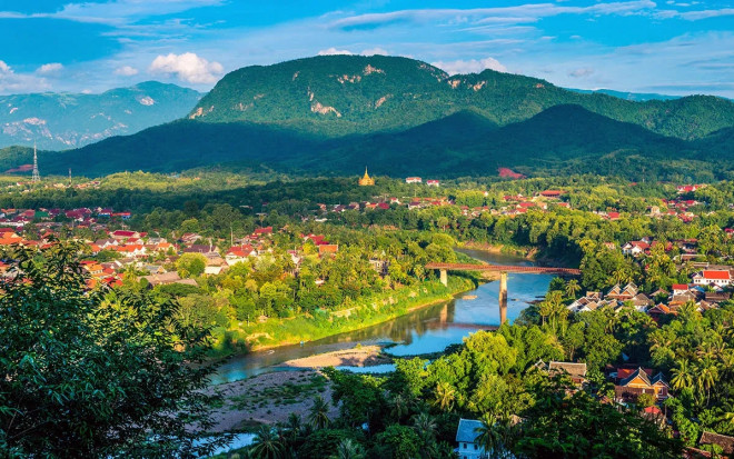 Cảnh sắc thiên nhiên chan hòa của Luang Prabang. Ảnh: Agoda.