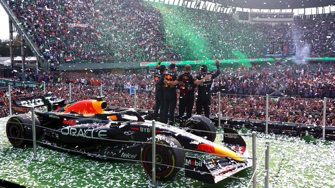 Red Bull sắp chạm mốc 20 podium&nbsp;liên tiếp