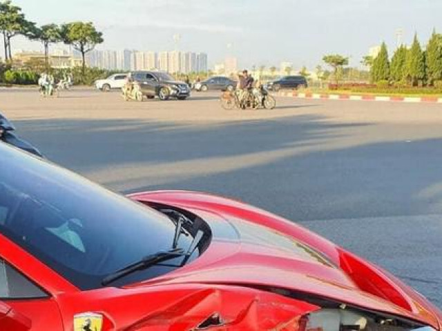 Giật mình với giá mua bảo hiểm xe ô tô Ferrari