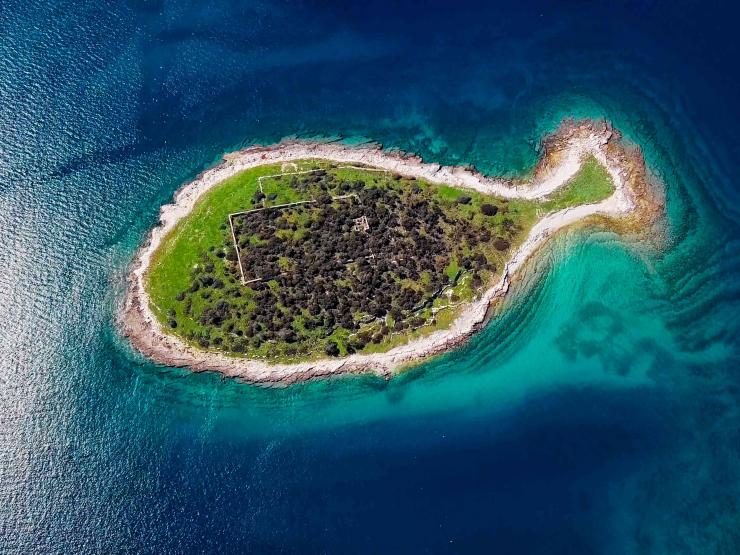 Những hòn đảo có hình dáng kỳ quặc nhất thế giới