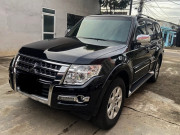 Ngắm xe - Mitsubishi Pajero đời 2016 nhập Nhật rao bán trên sàn xe cũ giá tiền tỷ