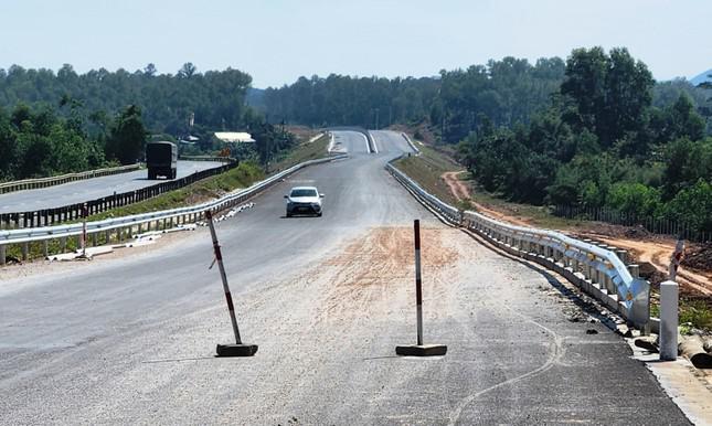 Đây hiện là cung đường được một số trung tâm đào tạo lái xe ô tô tại TT-Huế chọn làm điểm thực hành cho học viên.