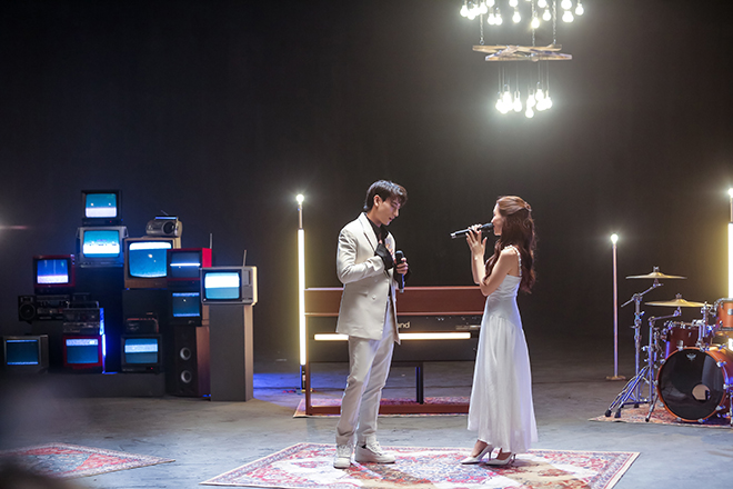 Isaac và Hòa Minzy song ca bản hit "Khung trời ngày xưa" của Đan Trường - Cẩm Ly