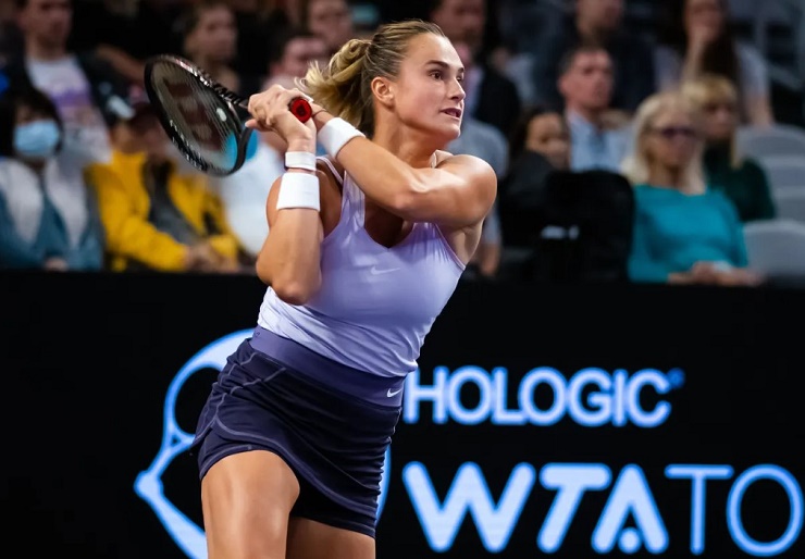 Sabalenka lọt vào chung kết WTA Finals