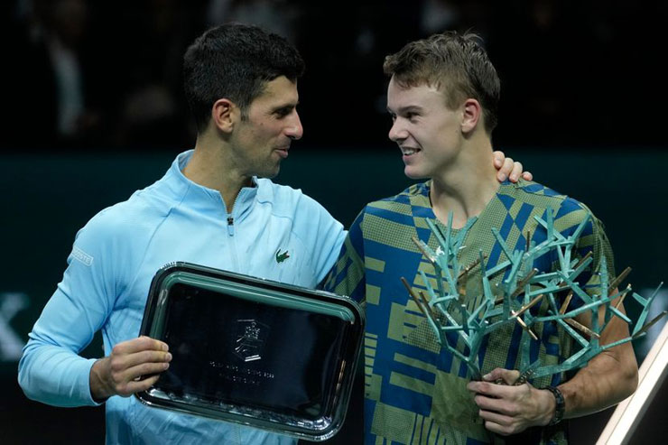 Novak Djokovic thua đau Holger Rune và lỡ cơ hội bảo vệ chức vô địch Paris Masters