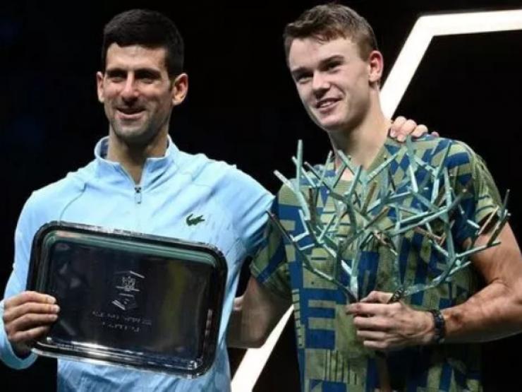 Rune đánh bại Djokovic vô địch Paris Masters, HLV khen 2 điều đặc biệt