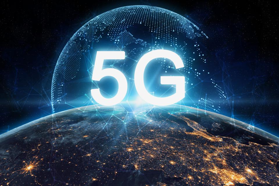 Mạng 5G đang trở thành tiêu chuẩn mới.