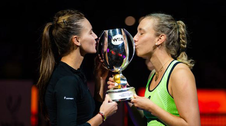 Veronika Kudermetova và Elise Mertens đoạt chức vô địch đôi nữ WTA Finals