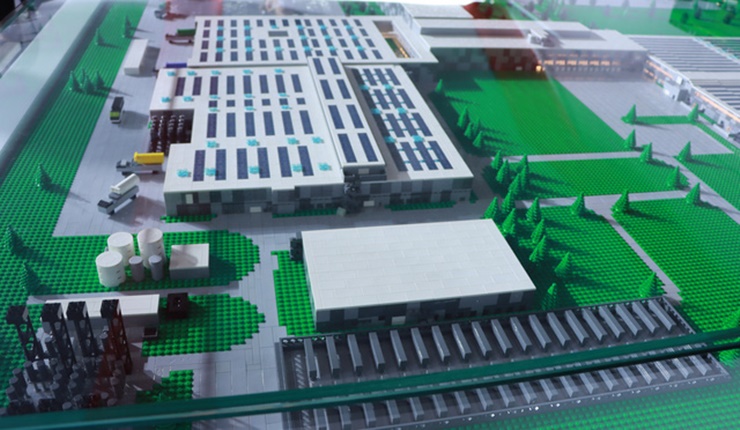 Tập đoàn này vừa đầu tư 1 tỷ USD xây dựng nhà máy sản xuất đồ chơi ở Việt Nam.
