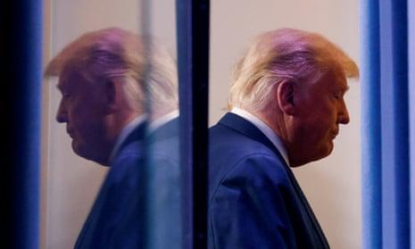 Cố vấn của ông Donald Trump cho biết cựu tổng thống Mỹ "tức giận" khi biết về những thất bại của đảng Cộng hòa trong cuộc bầu cử giữa nhiệm kỳ. Ảnh: Reuters