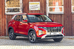 Giá xe Hyundai Creta niêm yết và lăn bánh tháng 11/2022