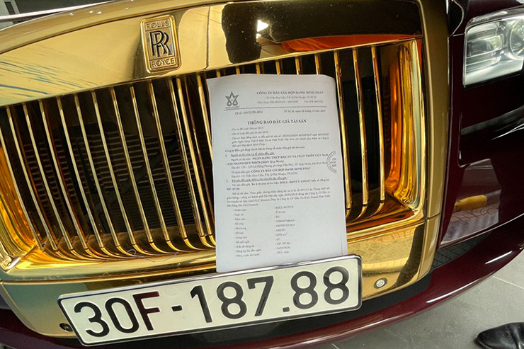 Đấu giá xe Rolls-Royce Ghost mạ vàng của ông Trịnh Văn Quyết thất bại lần 2 - 3