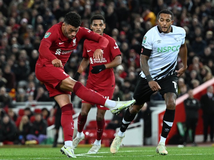 Liverpool nhọc nhằn đánh bại Derby County