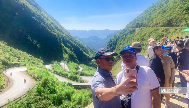 Ngắm sông, núi Hà Giang hùng vĩ mùa đẹp nhất trong năm - hình ảnh 5