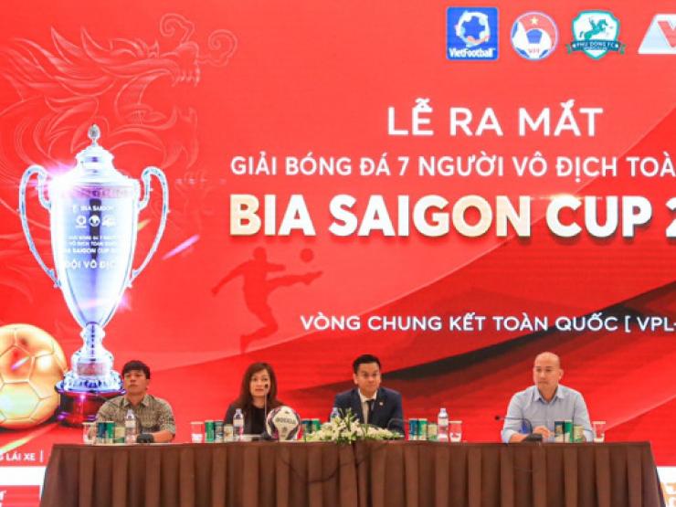 Trận đấu đặc biệt của nhà vô địch bóng đá 7 người và các tuyển thủ Việt Nam
