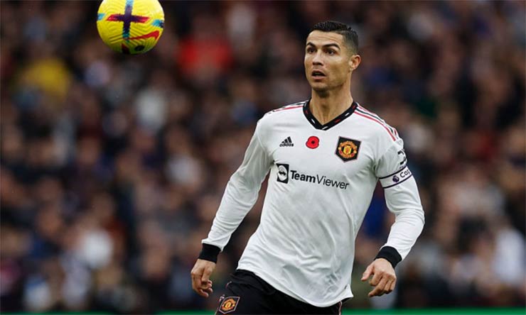 Ronaldo không nên đá cho MU cuối tuần này