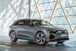 Audi Q8 sử dụng động cơ điện trình làng