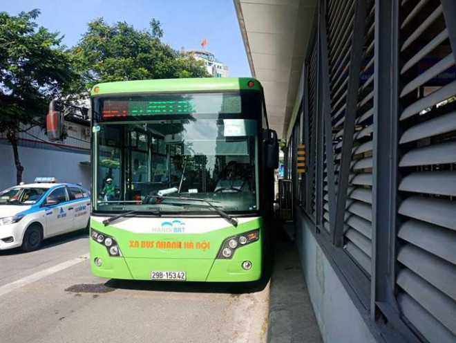 Xe buýt BRT ở Hà Nội