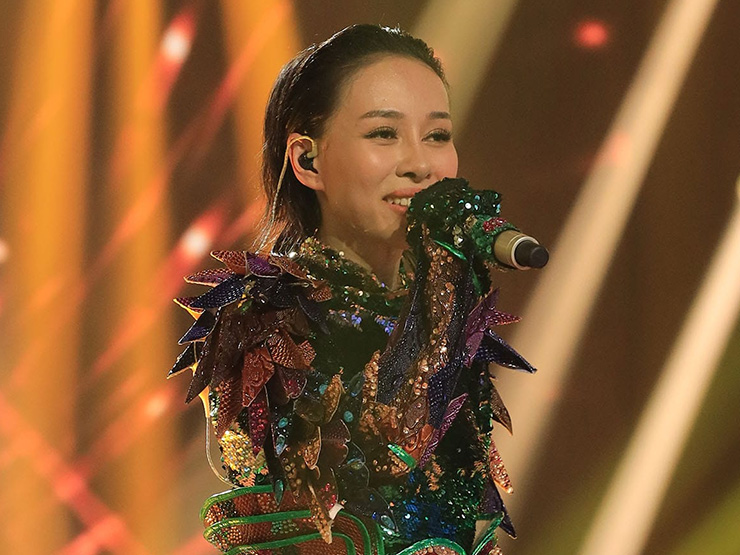 Thảo Trang làm mini concert kỷ niệm 15 năm ca hát