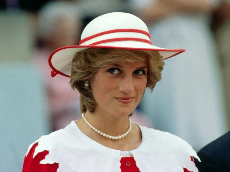 Phong cách công nương Diana như sống lại trong serie phim The Crown