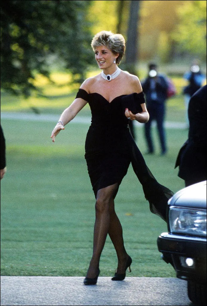 Phong cách công nương Diana như sống lại trong serie phim The Crown - 1