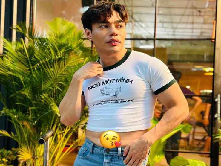 ”Lee Min Ho Đồng Nai” diện áo croptop khoe body sau thời gian bị chê như ”đuông dừa”